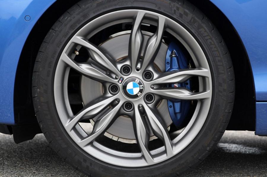  BMW M135i 2012 года  (фото 37 из 44)